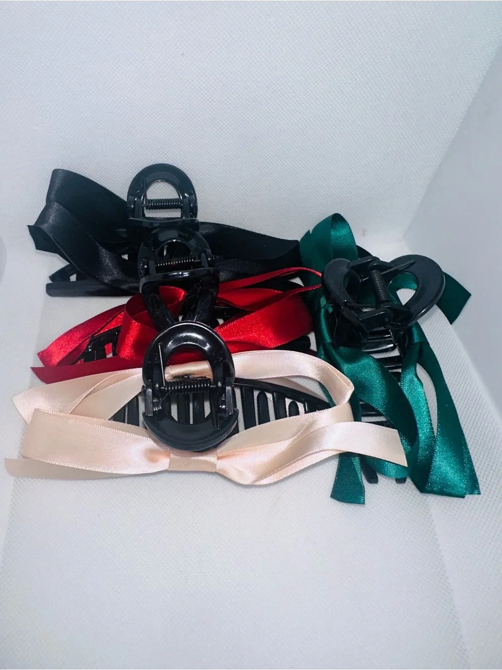 NIB 4pc Large Bow Hair Clip Pack